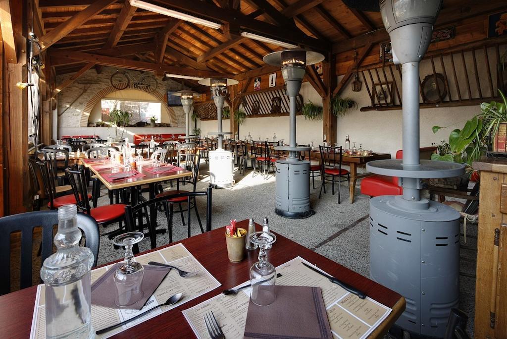 Hotel Restaurant Chez Pito Busque Luaran gambar